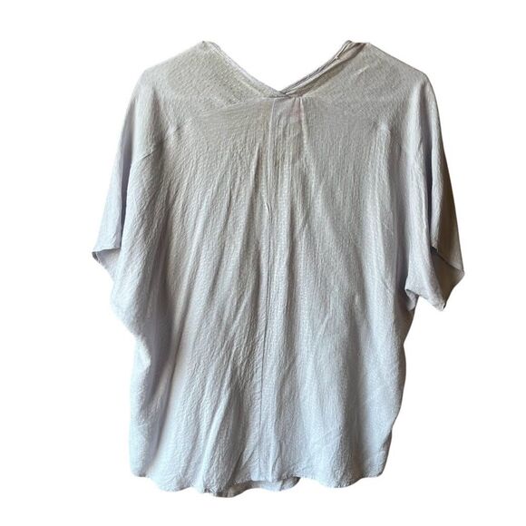 H Squared Top M Light Purple Lightweight V-Neck Batwing Short Sleeves Blouse - Picture 2 of 7